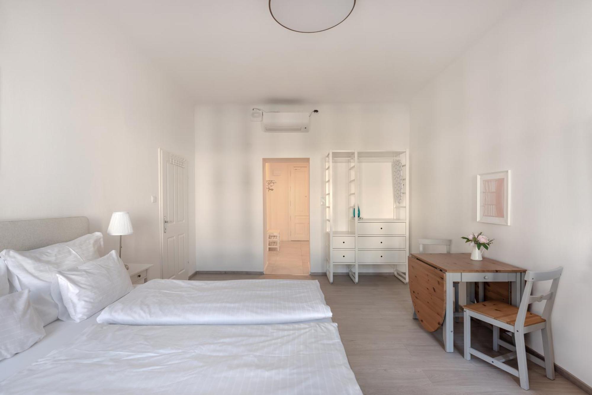 Studio Apartment Near University Viena Exterior foto